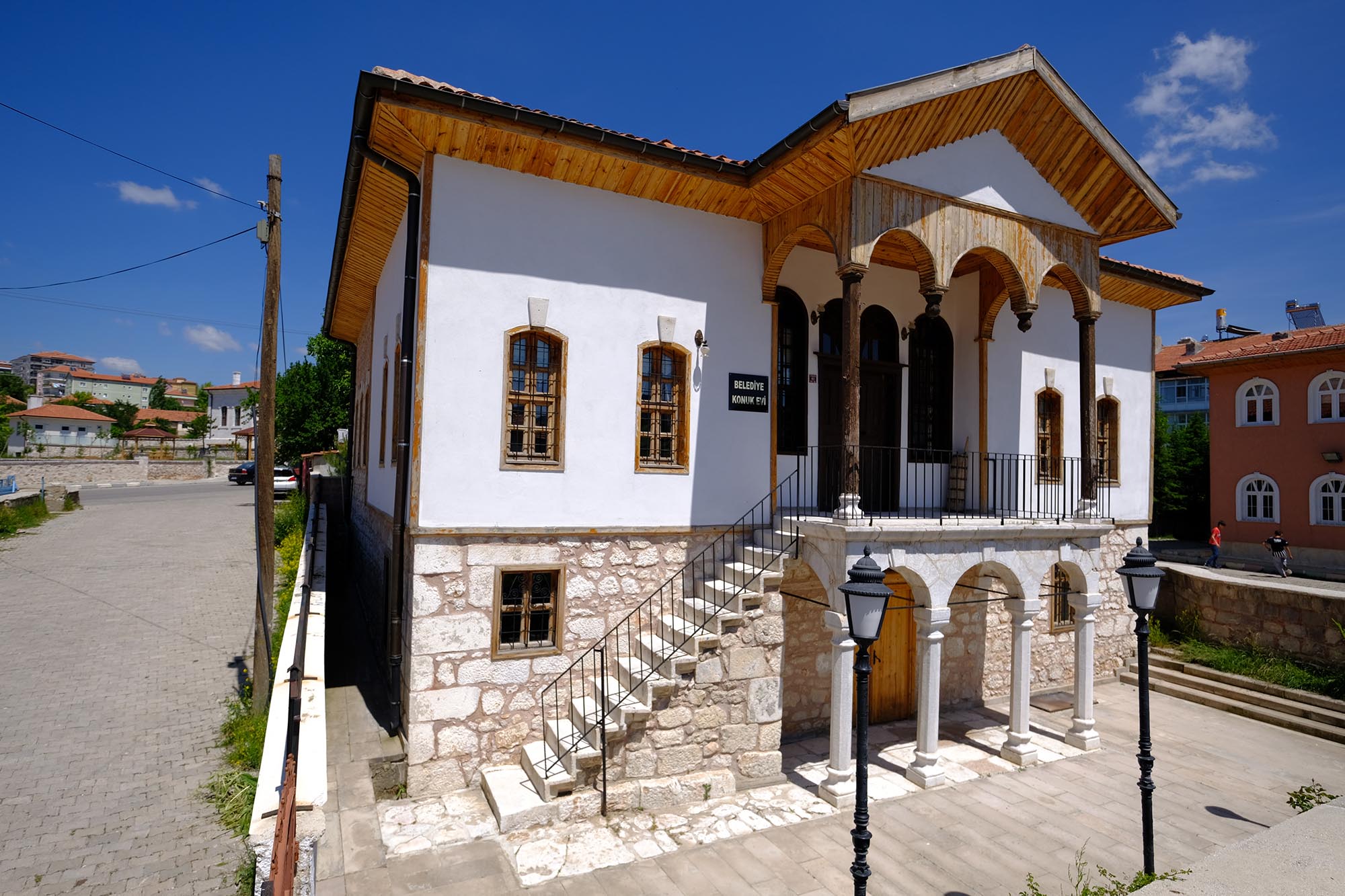 tarihi tescilli yapilarimiz akdagmadeni belediyesi